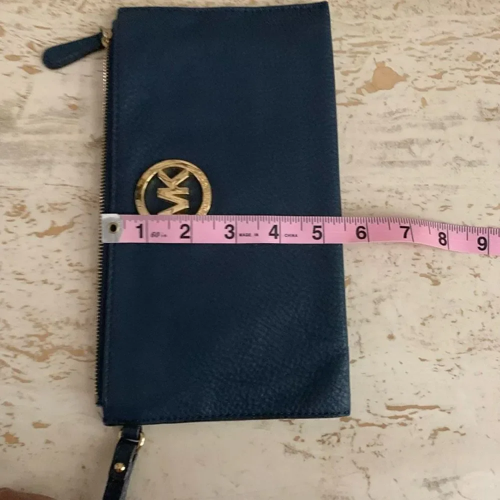 Michael Kors wristlet